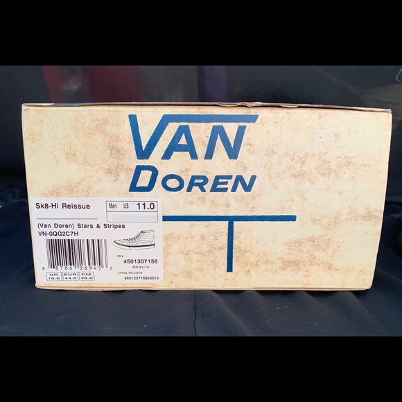 Vans - Picture 2 of 2